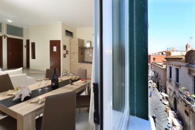 Corso Umberto Piazza Duomo Lägenhet Taormina Exteriör bild